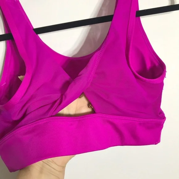 AVIA  Moisture Wicking-Rmv Pads-Low Support TWIST BACK SPORTS BRA Size M New - Picture 7 of 8